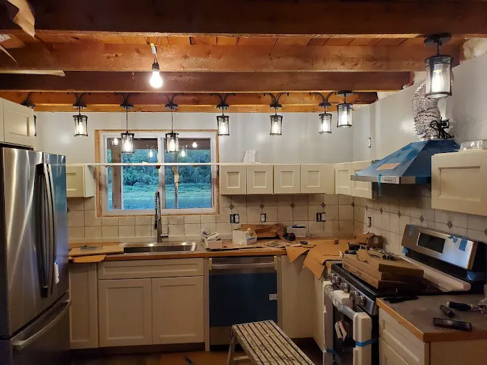 Allagash Home's & Camp Rentals & RV Park Picture 9