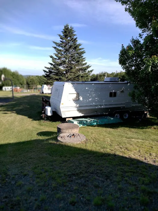 Hilltop Campground Picture 10