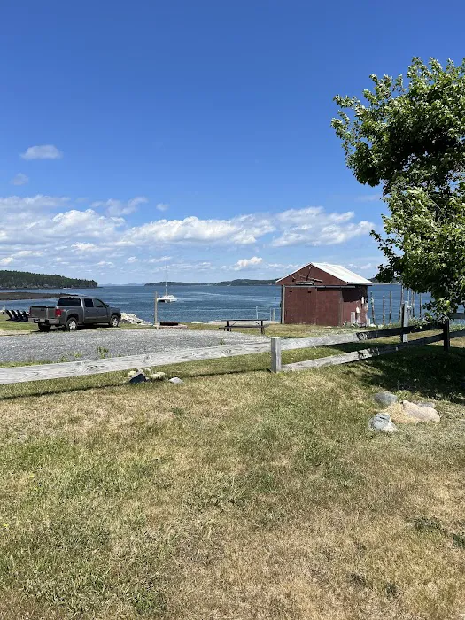 Seaview Campground & Cottages Picture 10