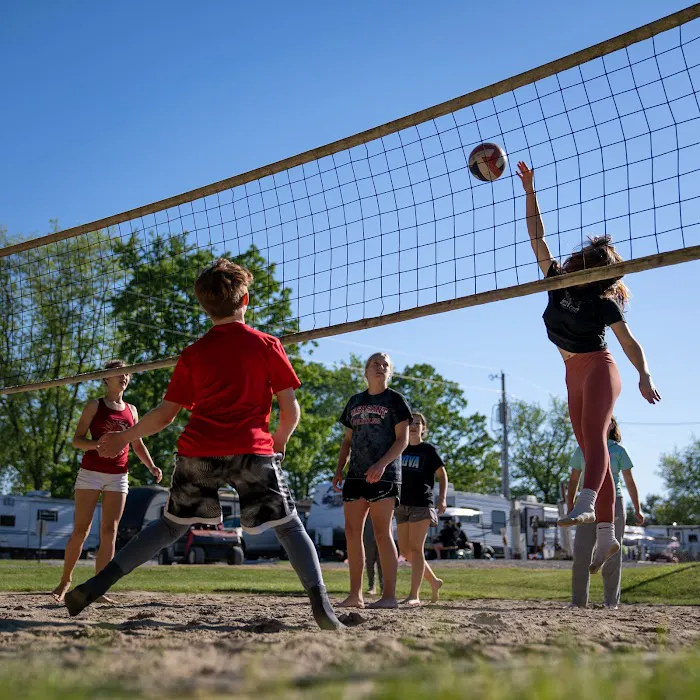 River Bend Family Campground Picture 2