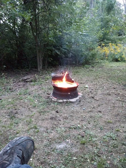 Wooded Acre Campground Picture 3