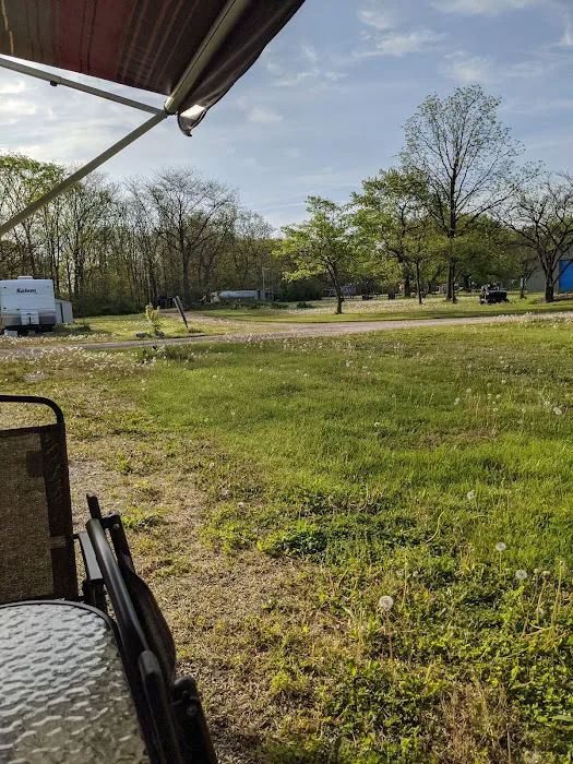 Wooded Acre Campground Picture 6