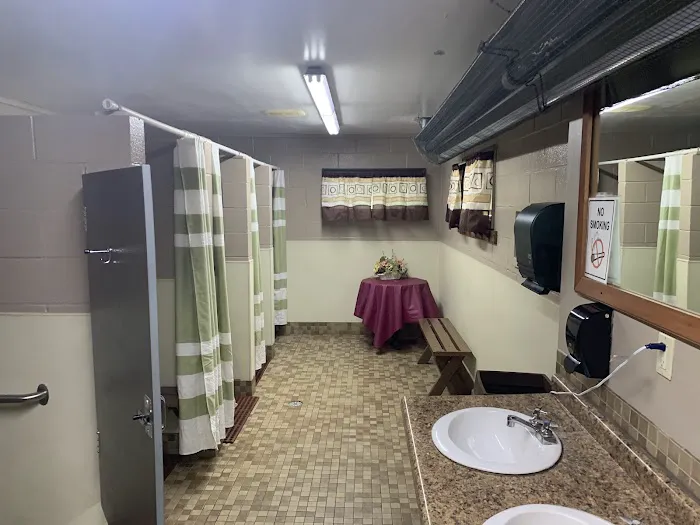 Cross Creek Camping Resort Picture 3