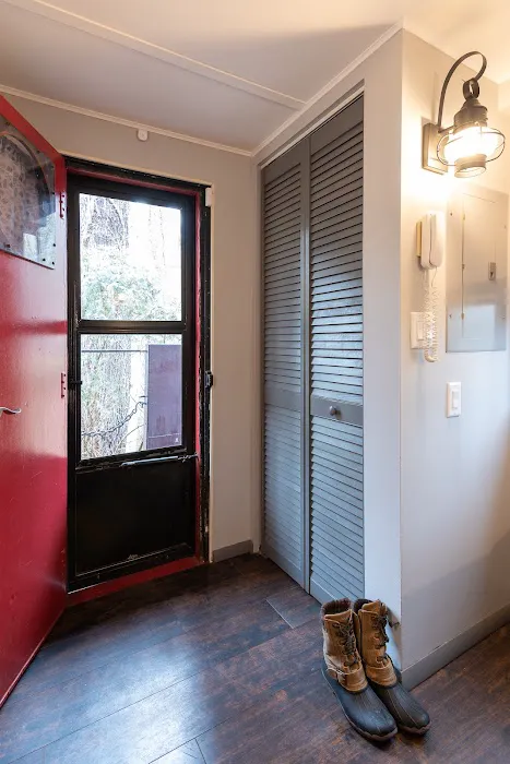 Hocking Hills Caboose Picture 3