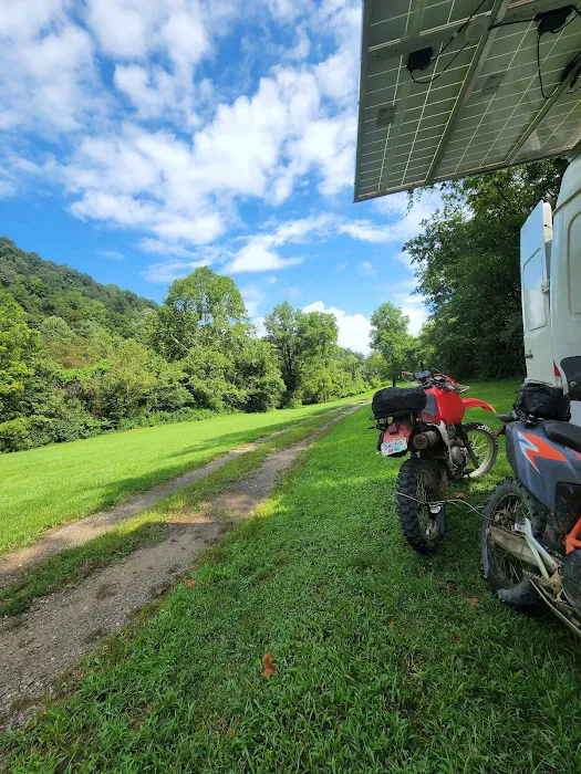 Big Earls Campground Picture 9