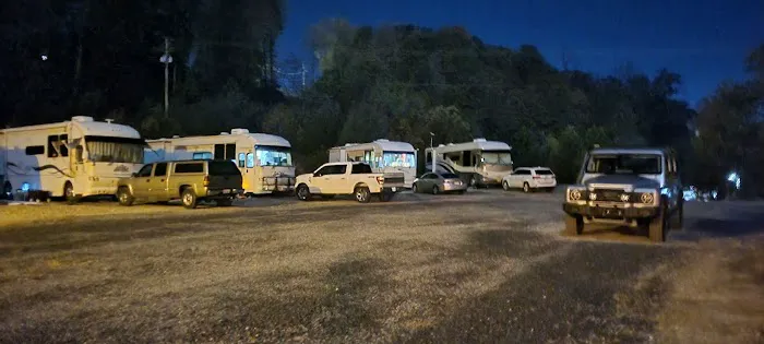 Happy Camper Picture 6