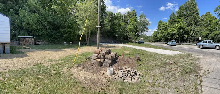 Hilltop Sunrise - Single RV Site with Electric, Water, and Sewer hookups Picture 3