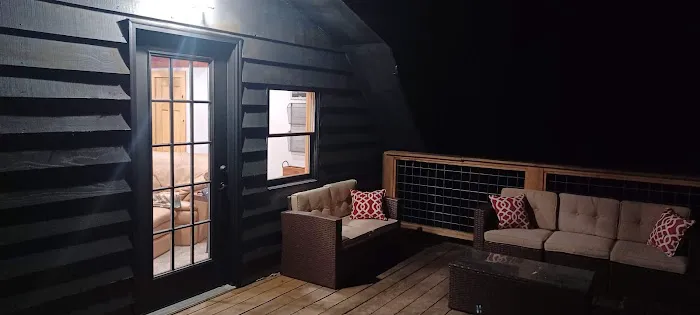 Cairn Creek Cabin Picture 3