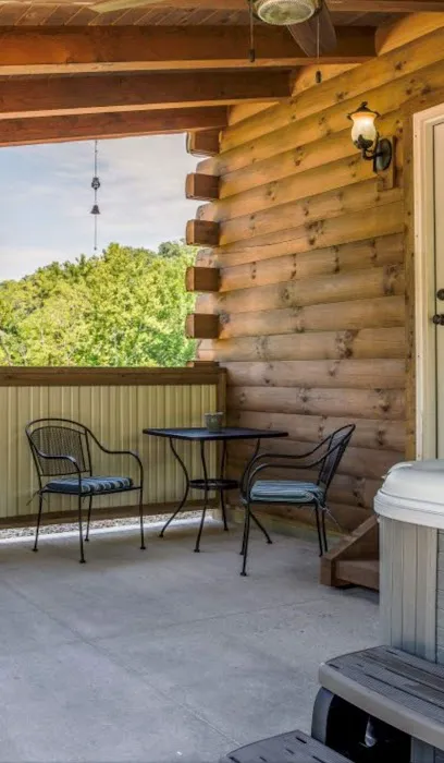 Lovebirds Landing Carefree Cabins Picture 1