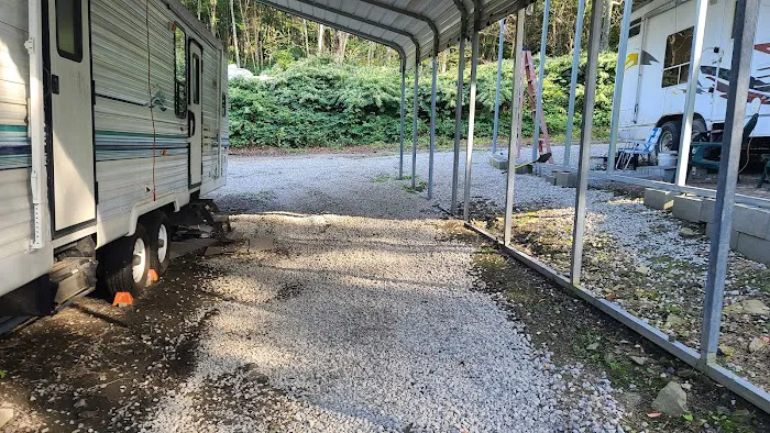 Triple B Hideaway Picture 9