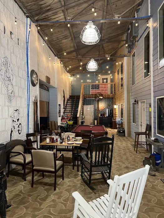 Cabins on the Guyandotte Picture 5