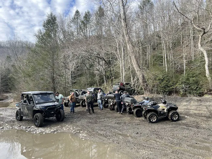 Cabins on the Guyandotte Picture 7