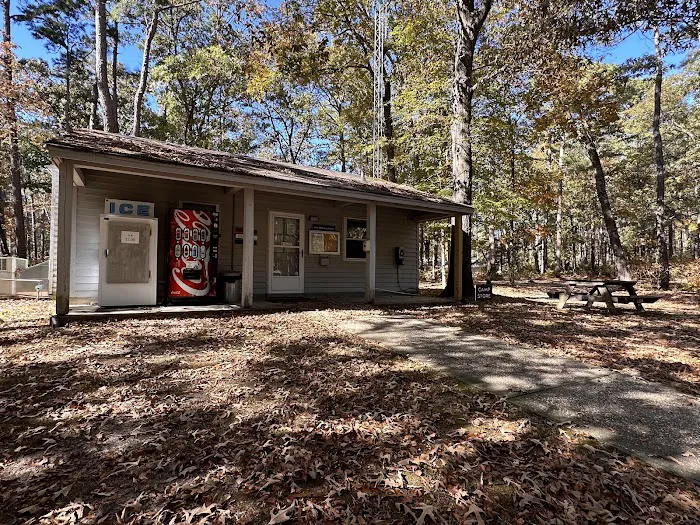 Cliffs of the Neuse Campground Picture 10