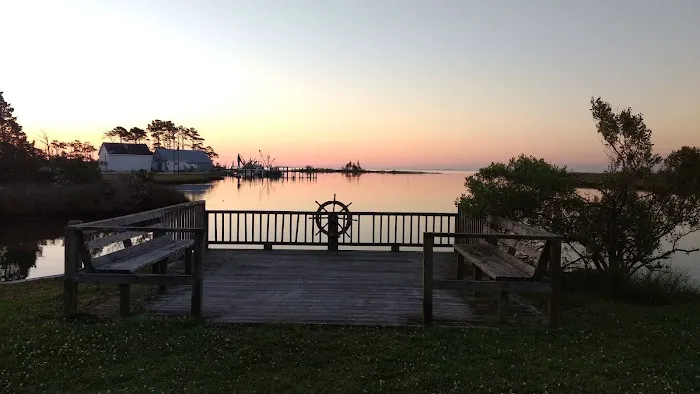 Cedar Creek Campground Marina Picture 1