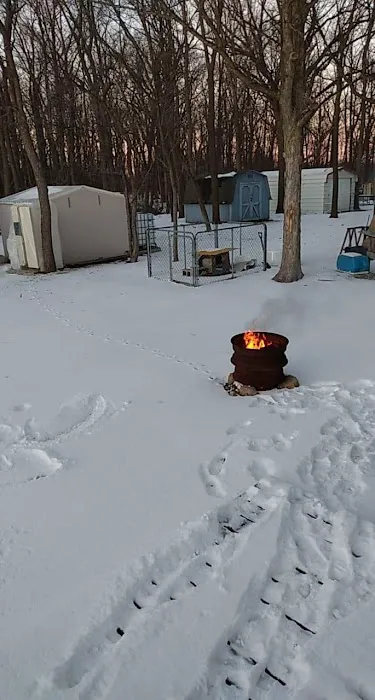 Floro's Campground and Marina Picture 6