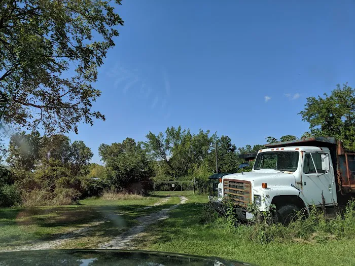 Floro's Campground and Marina Picture 1