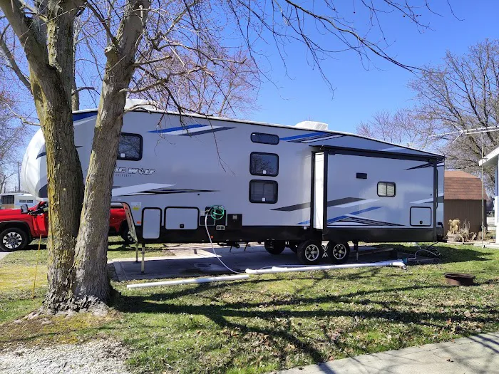 Paradise Acres Campgrounds and Marina Picture 8