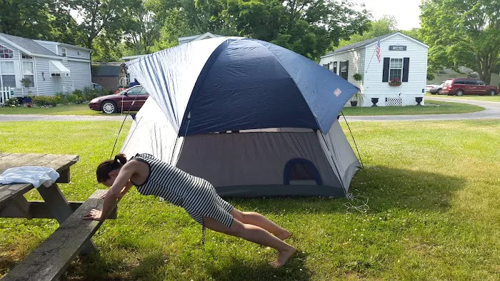 Fox's Den Campground Picture 1