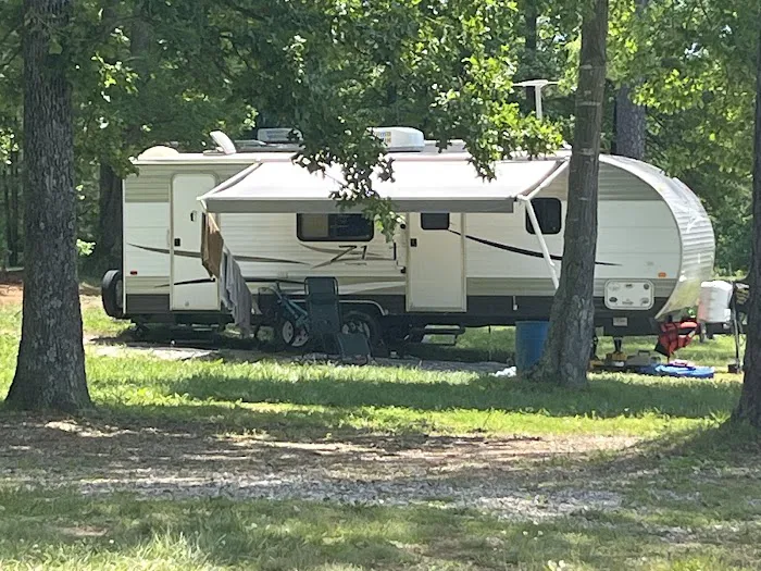 Shady Pines Campgrounds Picture 9