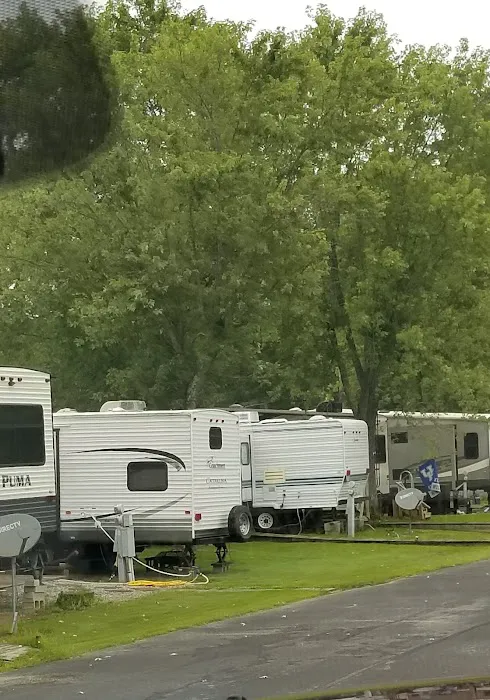 Lazy Village Campground & RV Park Picture 1