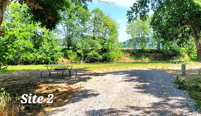 Narrows Landing Picture 6