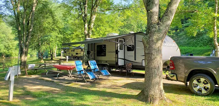 East Lynn Lake Campgrounds Picture 1