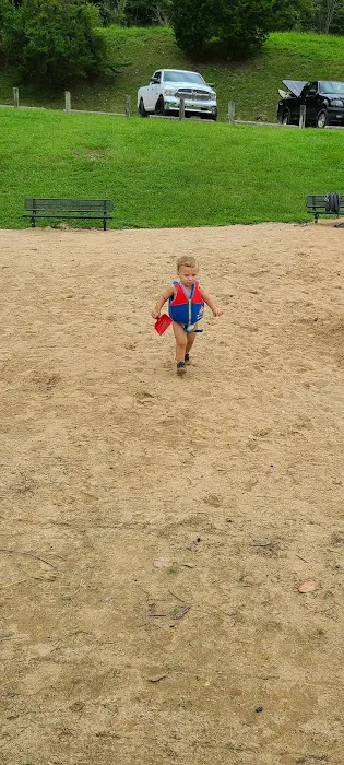 East Lynn Lake Campgrounds Picture 7