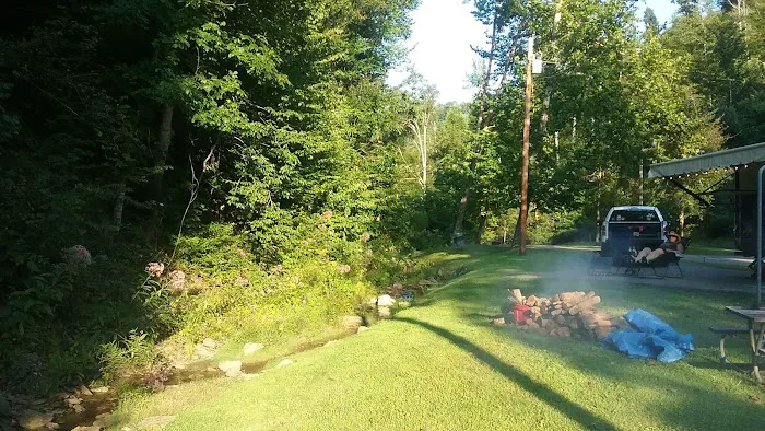 East Lynn Lake Campgrounds Picture 5