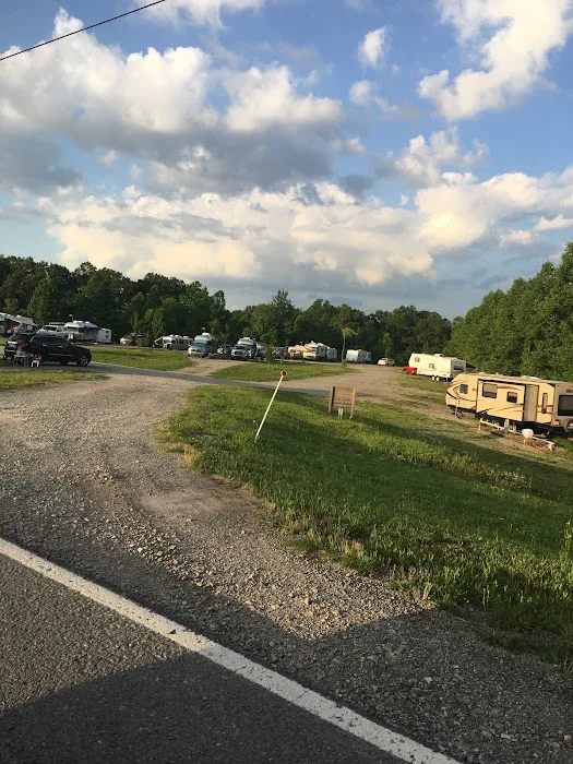 Eagle's Nest Campground Picture 10