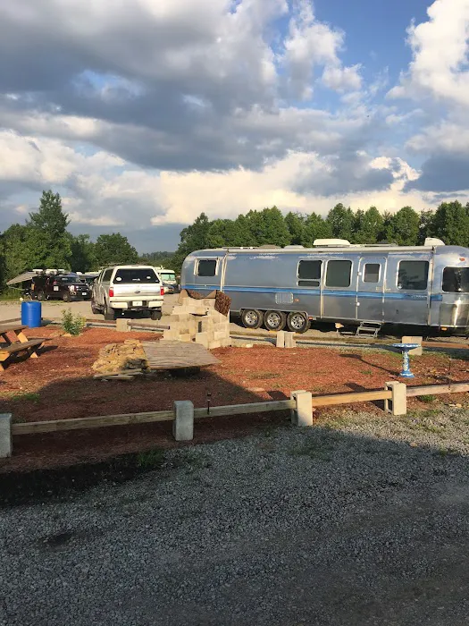 Eagle's Nest Campground Picture 6