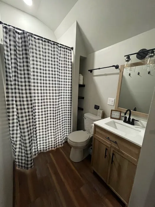 Hillbilly Rentals Resort & Campground Picture 2