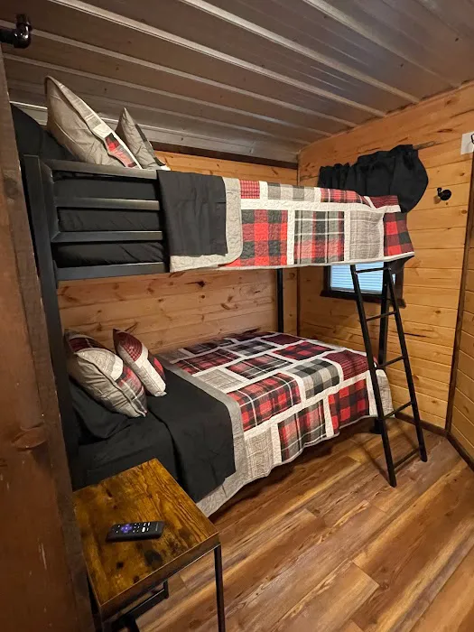 Hillbilly Rentals Resort & Campground Picture 9