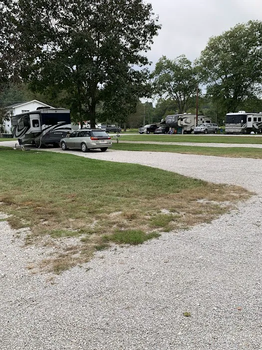 Valley Breeze RV Campground Picture 4