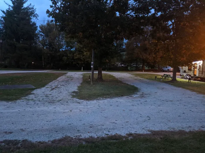 Valley Breeze RV Campground Picture 8