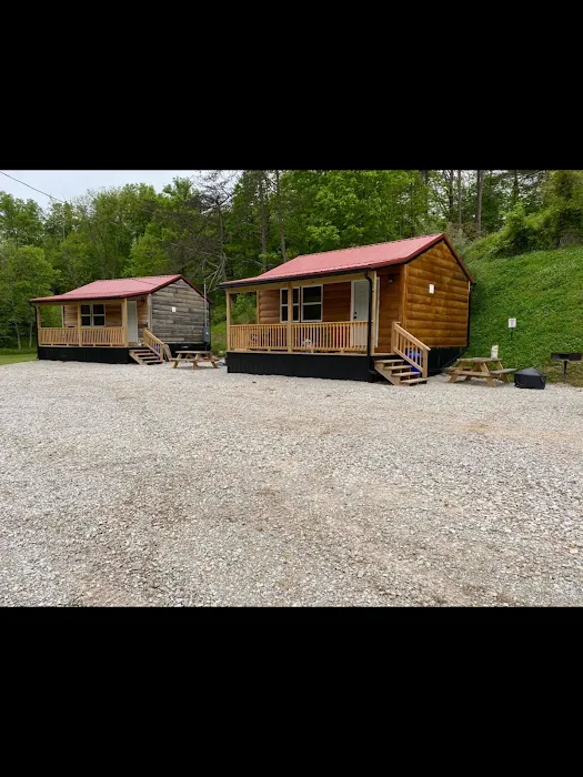 Williams Creek Cabins Picture 3