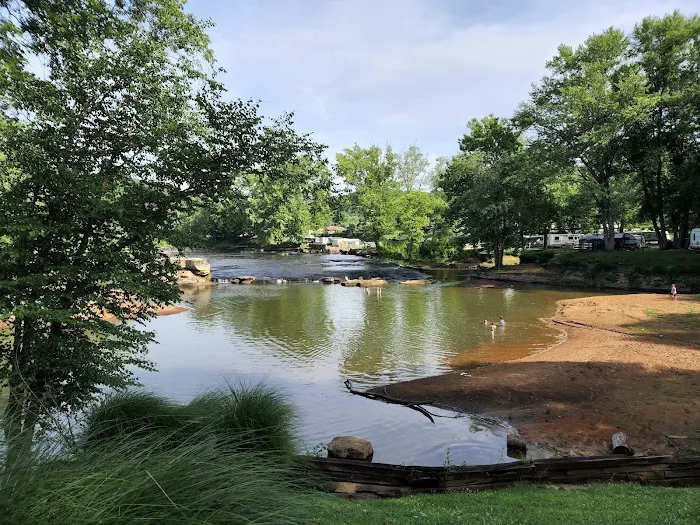 The Falls Campground Picture 1