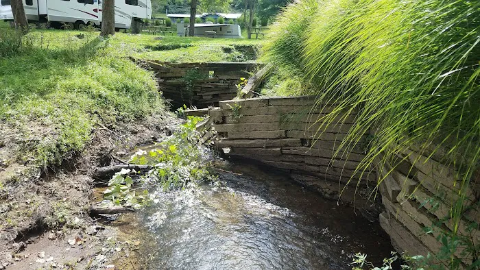 The Falls Campground Picture 5