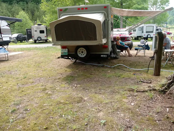 Creekside Cabins & RV Park Picture 5