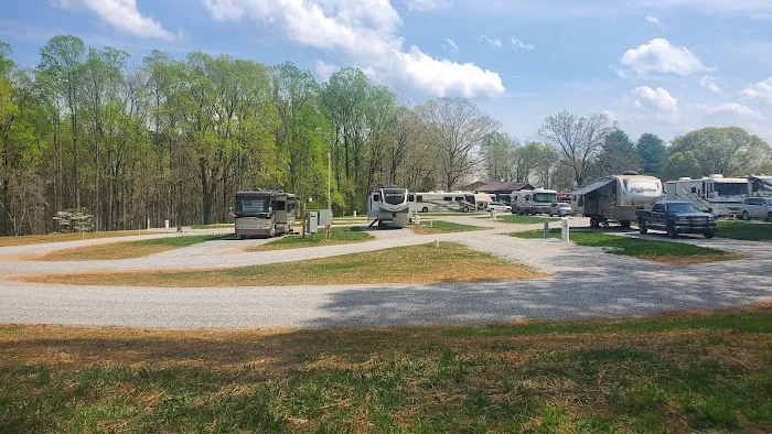 Salem Breeze RV Park Picture 1