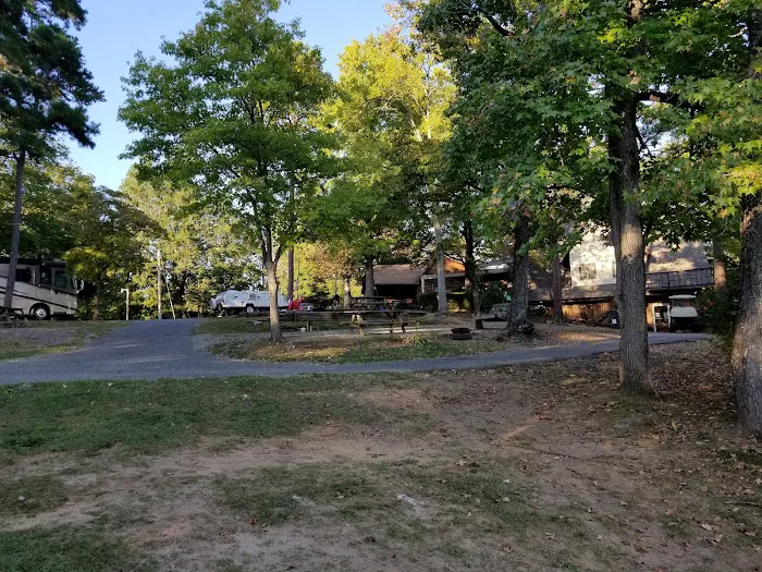 High Rock Marina and Campground Picture 3