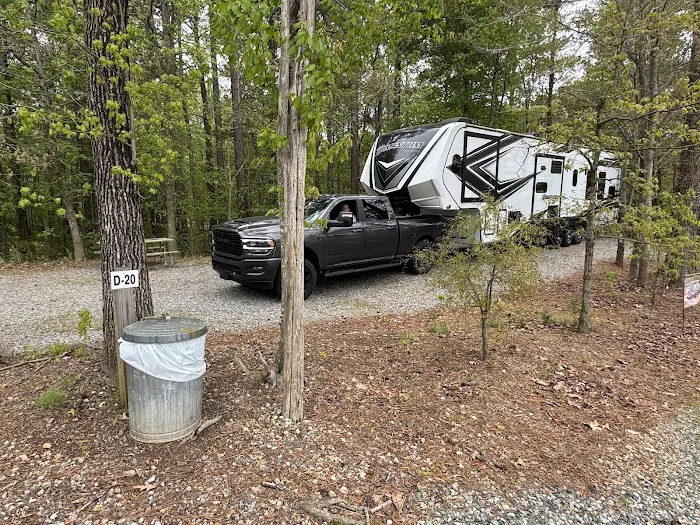 Cross Winds Family Campground Picture 9