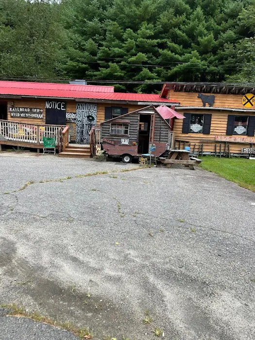 Wild Woody’s Campground Picture 10