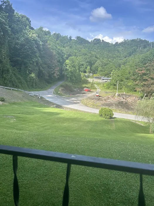 Elkhorn Creek Campground Picture 4