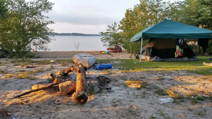 Henderson Point Campground Picture 3