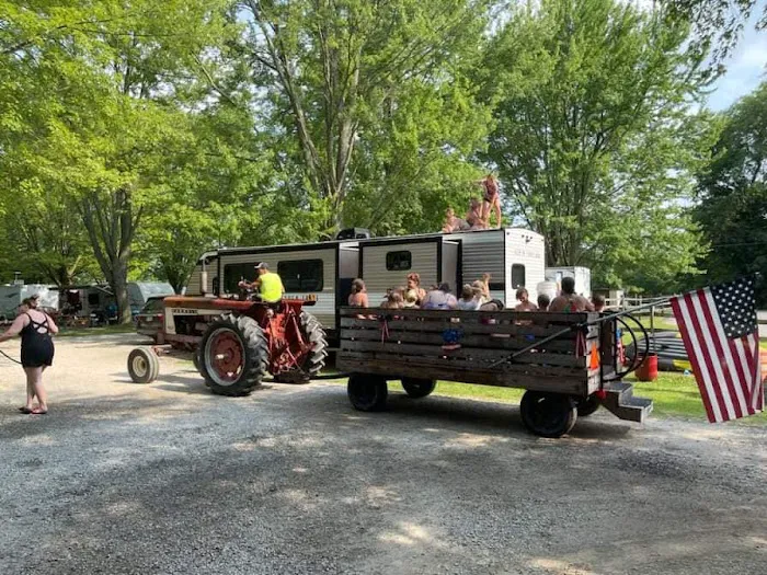 Adventure Bound Camping Resorts - Pleasant View Picture 6