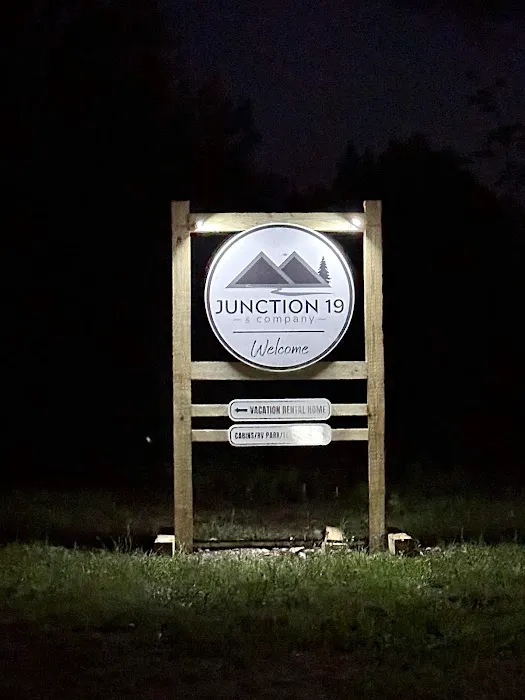 Junction 19 & Company Campground - RV Park, Tent Sites and Boat Launch Picture 3