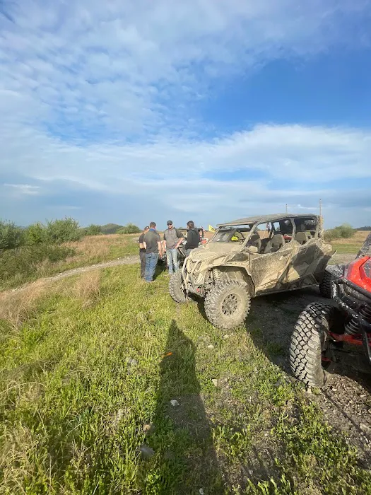 Hillbilly Heaven Campground Picture 4