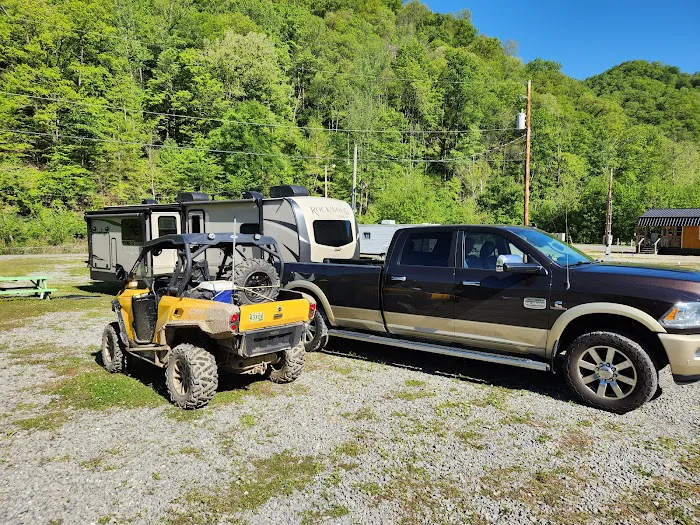 Backwoods Camping & RV Park Picture 9