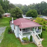 Not Just Another Trailhouse - Hatfield McCoy Rentals ico