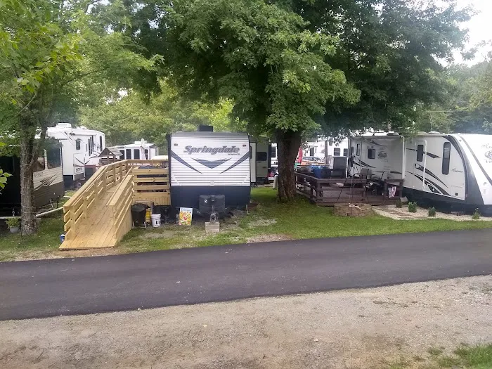 Shady Trails Family Campground Picture 5